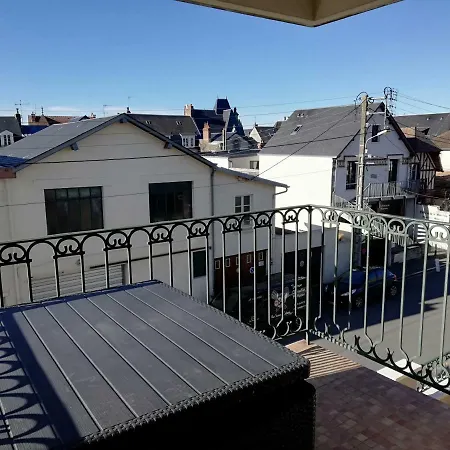 - Hyper Centre, Daire *