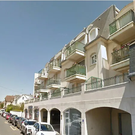 - Hyper Centre, Daire