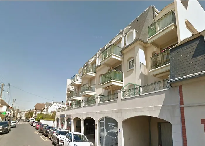 - Hyper Centre, Daire