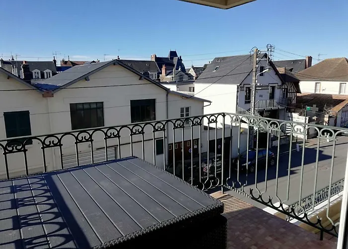 - Hyper Centre, Apartmán *